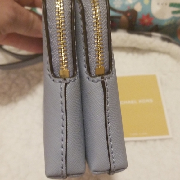 Michael Kors leather wristlet - Picture 6 of 8